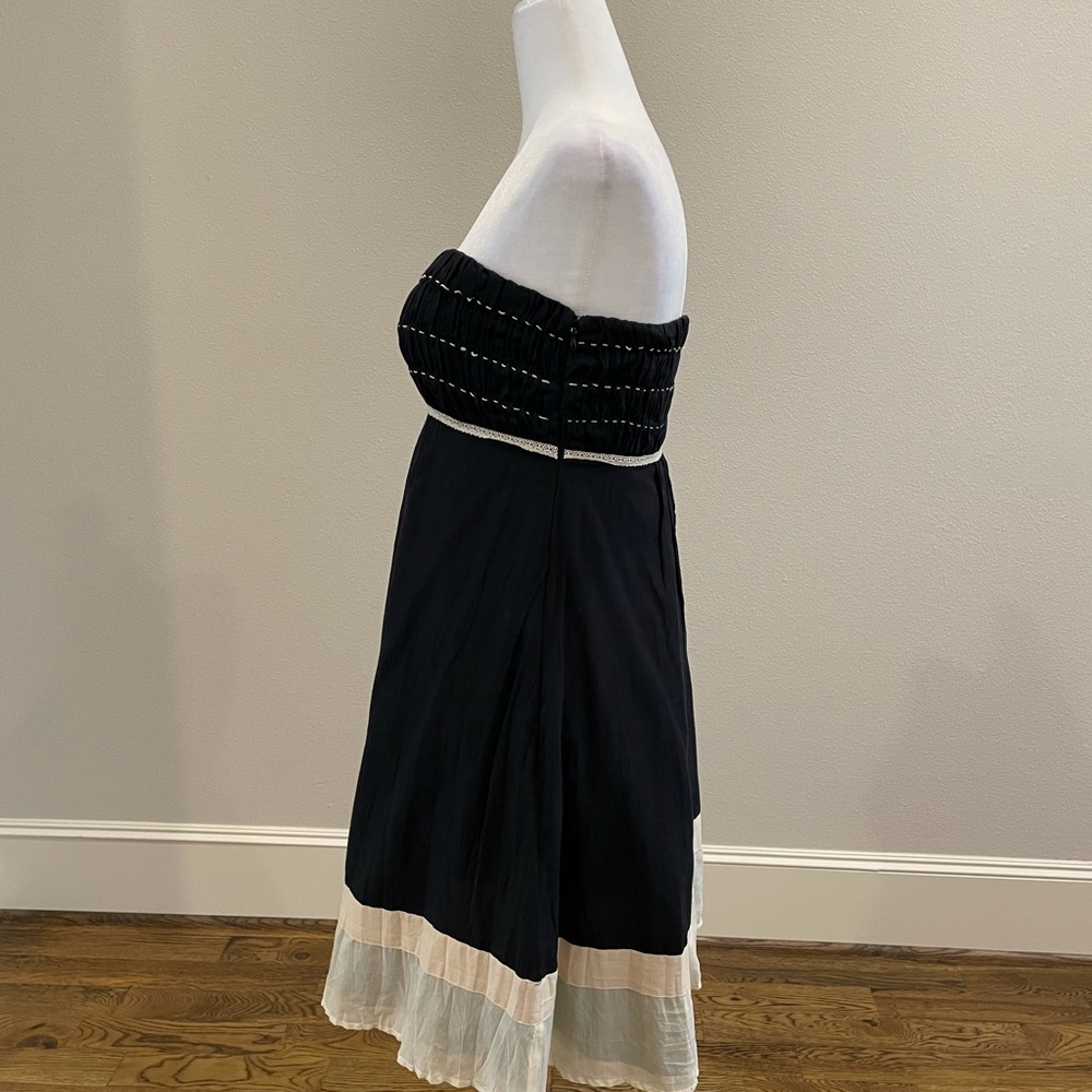 Strapless black and tan cotton silk dress - Picture 5 of 10